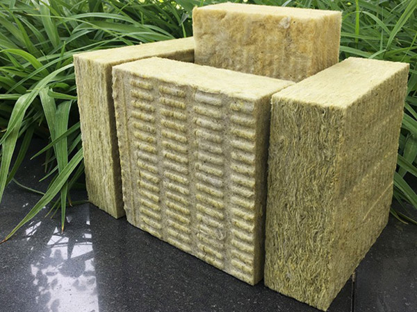 巖棉保溫板價(jià)格